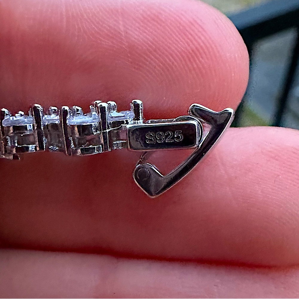 💙Shining Stone Sterling Silver Bracelet - Picture 7 of 7